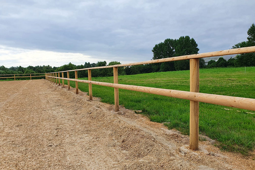 Zaunbau Pferdezaun Reitplatzeinfassung